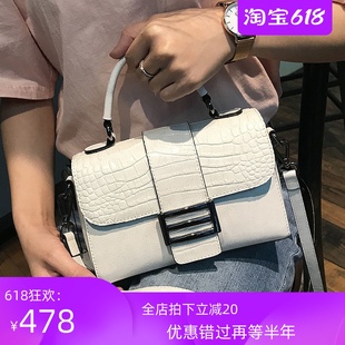 香港白色包包2021新款爆款潮春夏高级真皮手提斜挎女包宽带小方包