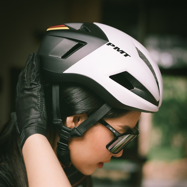 p自行车风镜头盔男女山地公路车气动一体成型骑行安全帽rs-01