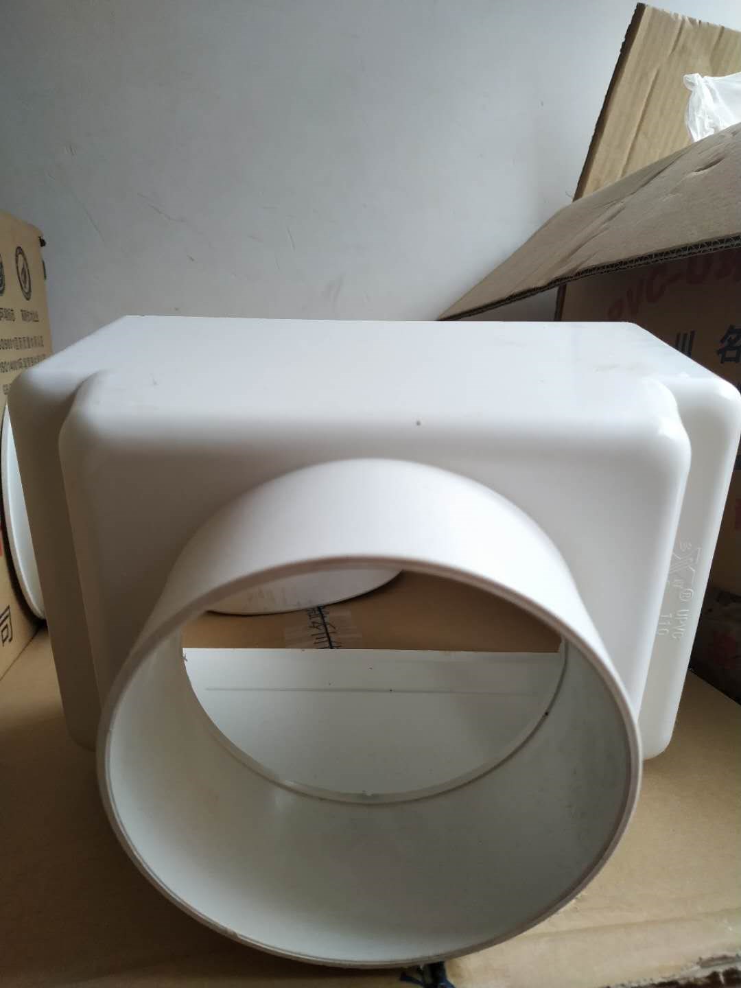 多联塑胶  pvc排水管方形雨水漏斗 方型雨水斗 110 160mm