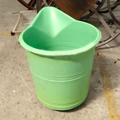 自流平家用室内地板找平水泥砂l浆地水泥地面修补搅拌桶长嘴塑料