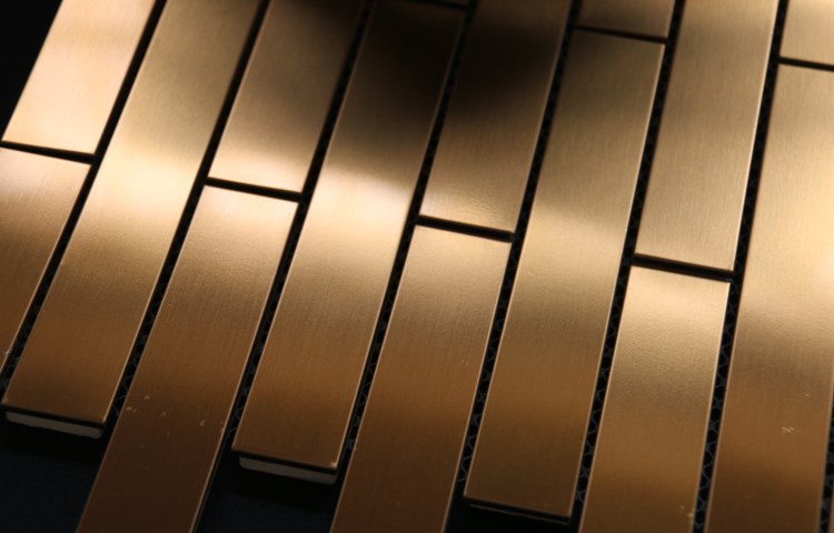 金色马赛克瓷砖金属图片