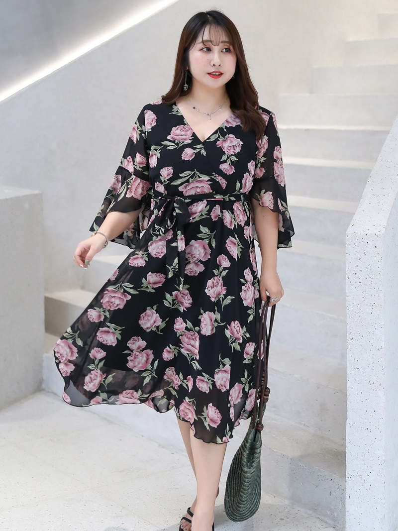 超胖特大码女装连衣裙240斤夏季雪纺胖妹妹m遮肚藏肉减龄洋气裙子