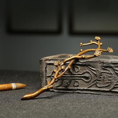 花枝俏梅花毛笔笔架小摆件创意笔架铜笔搁复古风可爱毛笔笔搁黄铜