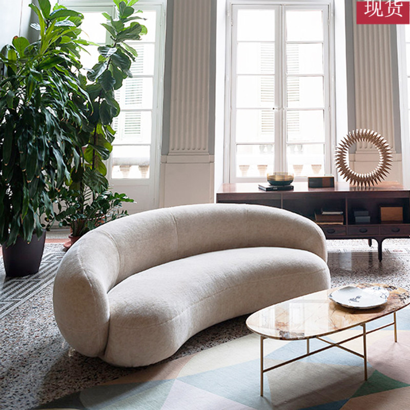 轻奢北欧沙发客厅弧形沙发腰果大堂沙发仿羊毛美容院网红布艺沙发