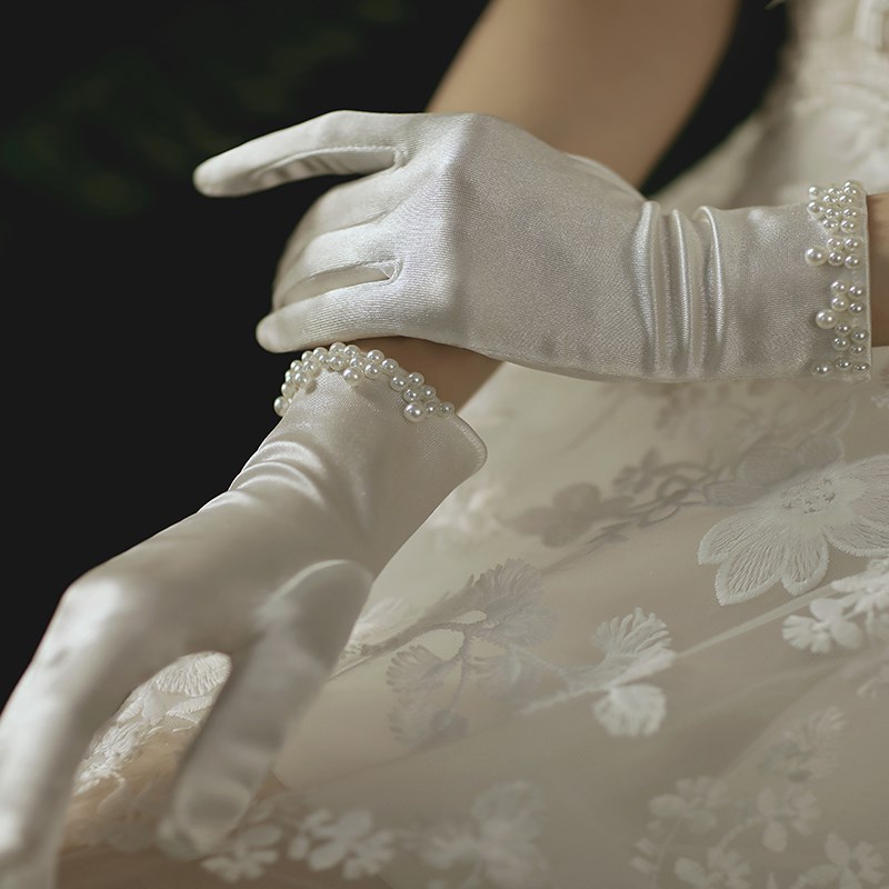 原创简约夏季防晒手套薄纱短款缎面结婚礼服婚纱新娘白色珍珠手套