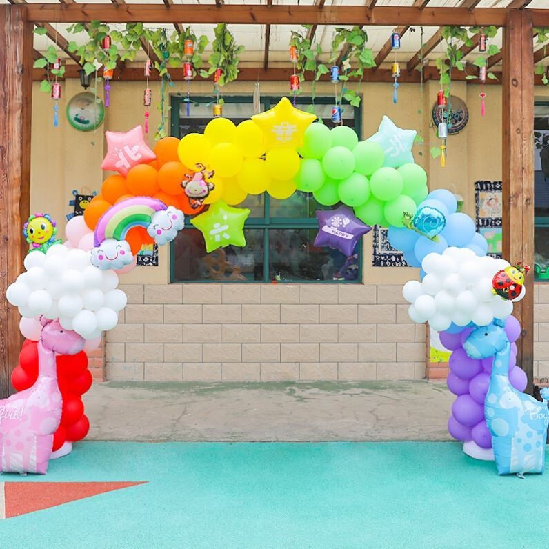 幼儿园六一装饰的气球舞台布置背景用材料儿童节小舞台表演区班级