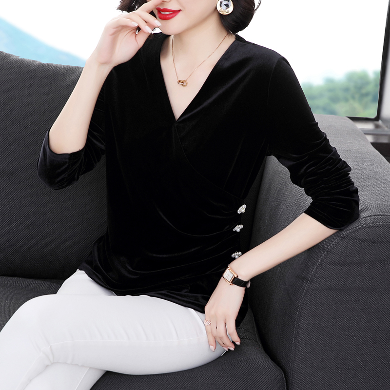 2021年春装新款小衫金丝绒上衣女洋气黑色中年妈妈宽松遮肚t恤衫