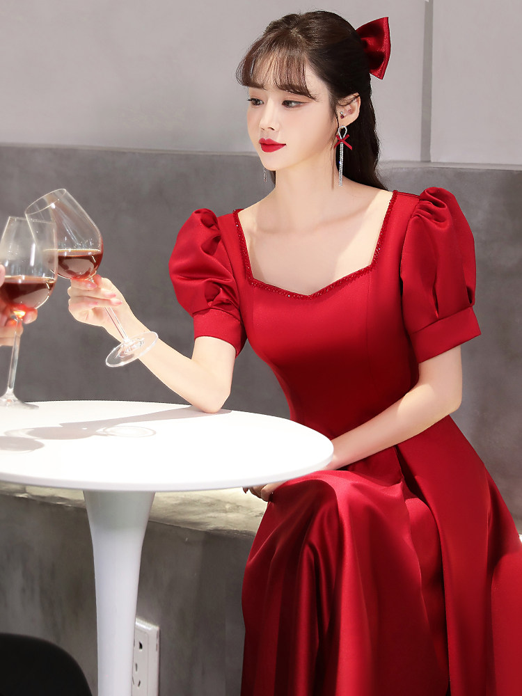 缎面敬酒服新娘2021新款冬季显瘦订婚婚礼结婚酒红色礼服裙蝴蝶结