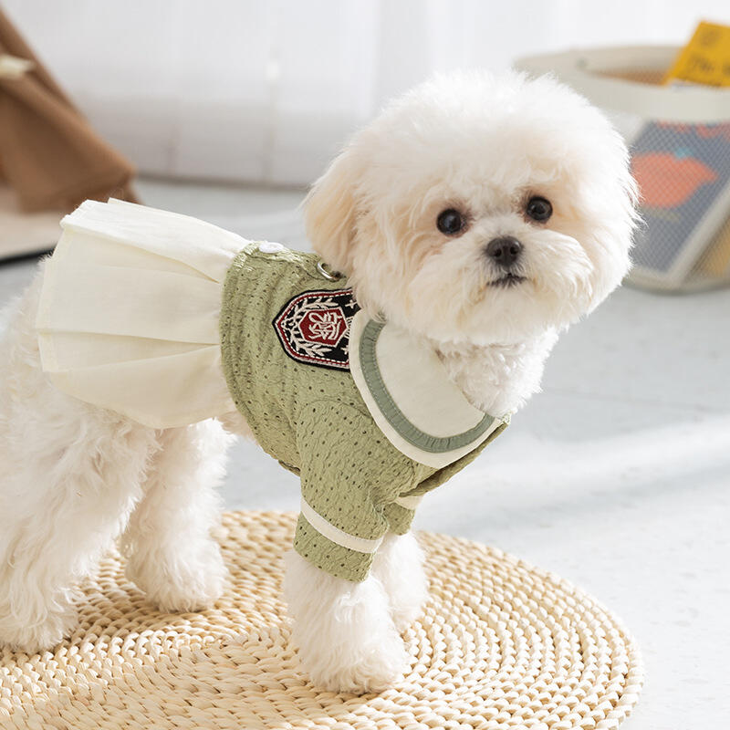 新款学院风领结可牵引裙狗衣服小型犬泰迪比熊春装吉娃娃夏季宠物