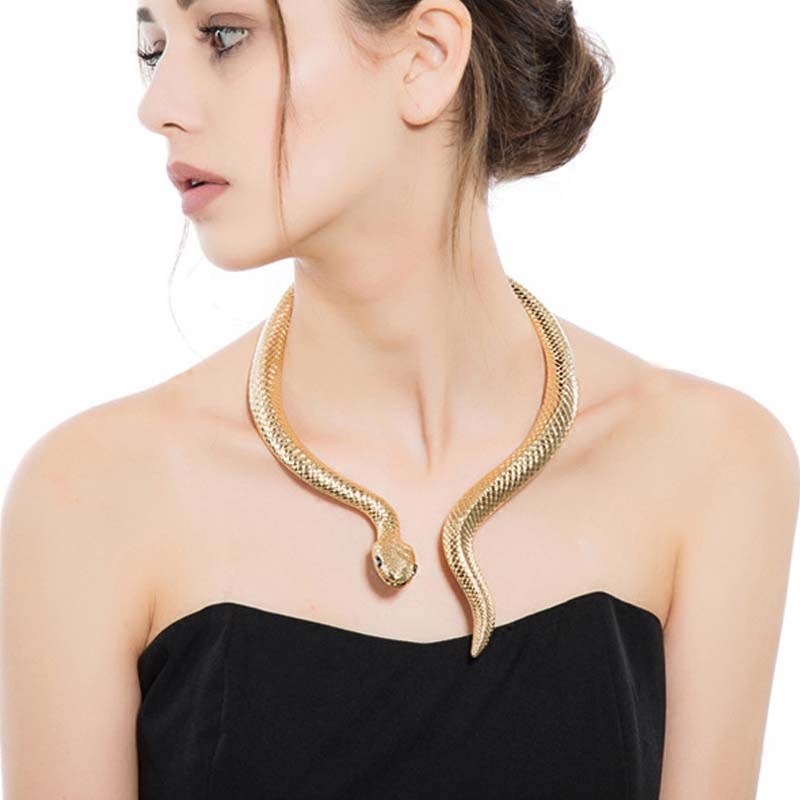 蛇形项圈