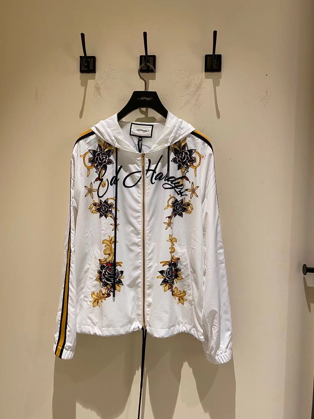 小姐姐全球购edhardy简约风logo低调羽绒服男女同款21冬15