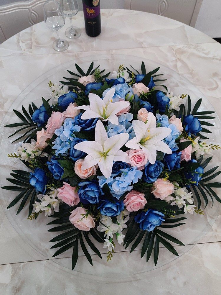 大圆餐桌中间摆花会议室桌面上放的装饰干花酒店餐厅圆台转盘假花