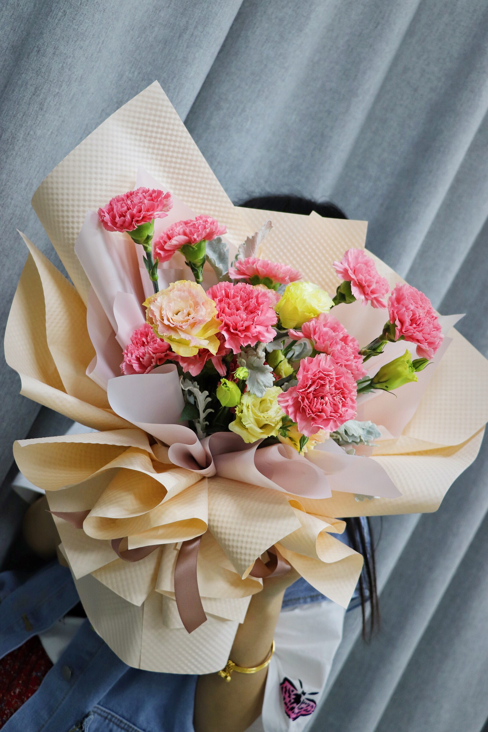 送康乃馨花代表什么