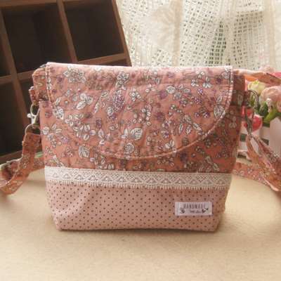 新款碎花斜挎小布包 女款多口袋蕾丝方包 手工布艺女士包袋包邮
