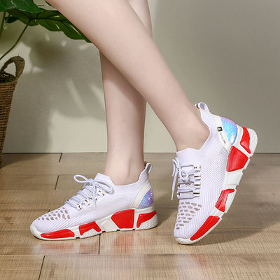 舞蹈鞋女红色曳步舞鬼步舞专用鞋软底新款杨丽萍广场舞女鞋跳舞鞋