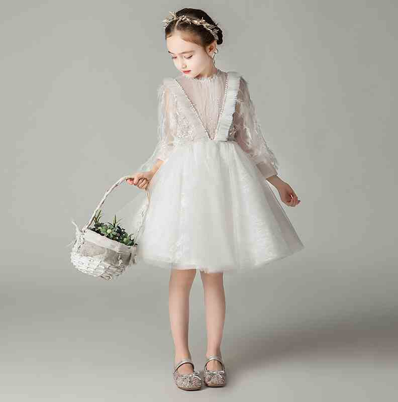 白色公主裙女童冬