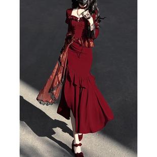 法式赫本风红色丝绒连衣裙子冬装女2024年新款在逃公主生日小礼服