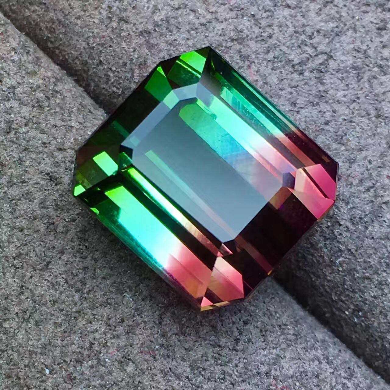 天然全净双色方形西瓜碧玺戒面裸石14.3克拉9代其他