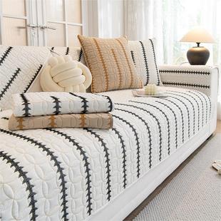 新款刺绣纯棉沙发垫四季通用防滑北欧布艺皮沙发万能套沙发罩坐垫
