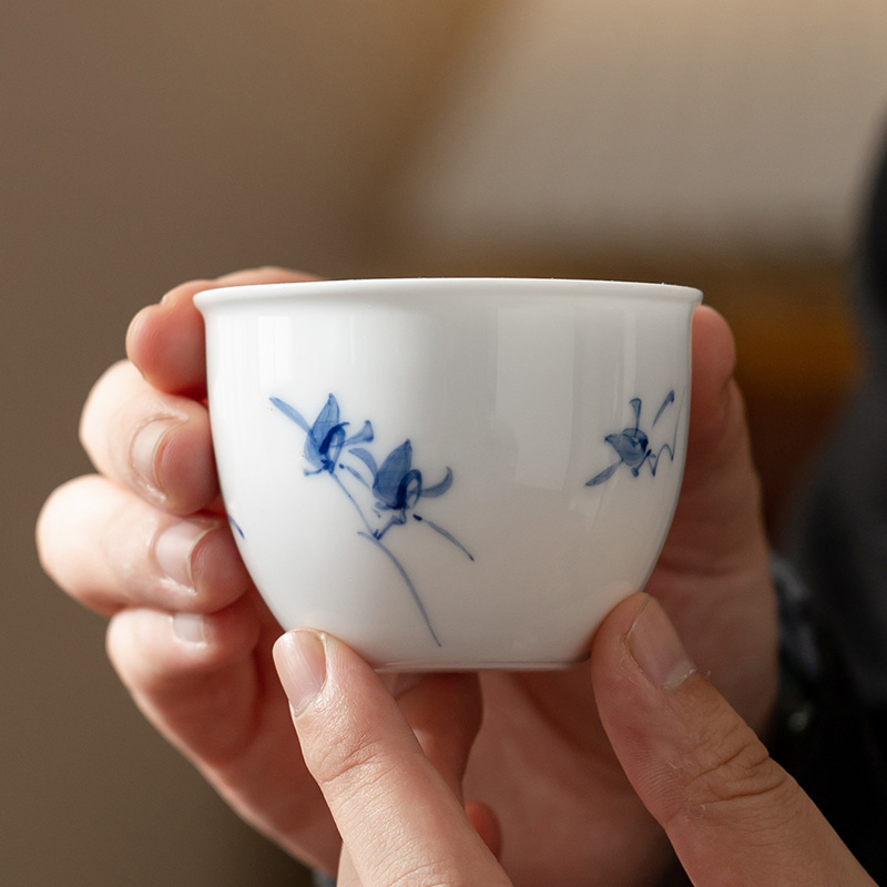 中国白纯手绘主人杯陶瓷釉下彩家用品茗杯压手杯个人专用喝茶杯子