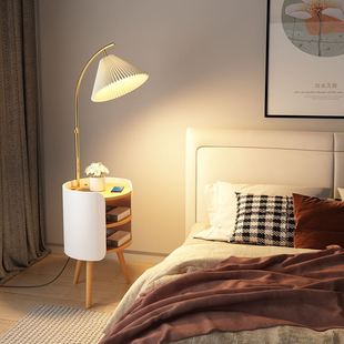 床头柜落地灯卧室客厅高级感网红北欧法式奶油原木风置物台灯一体
