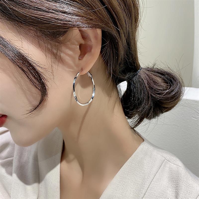 日韩纯银素圈耳环2023年新款小众设计感高级耳圈时尚百搭气质耳饰