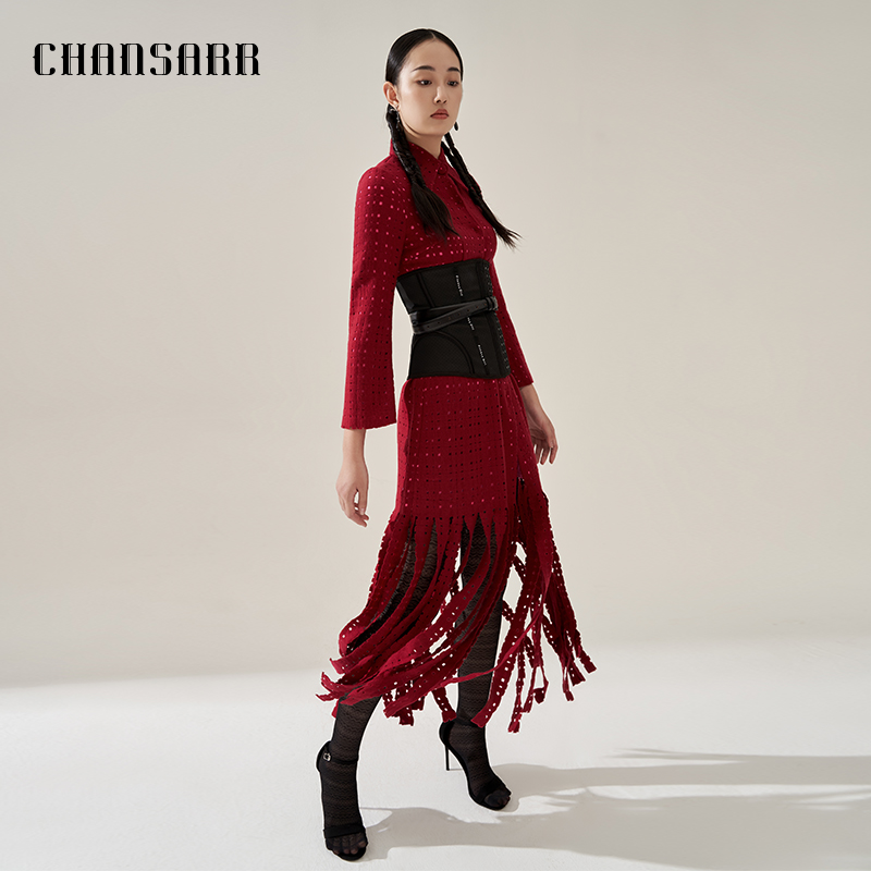 香莎CHANSARR 别致设计酒红格子镂空连衣裙 优雅气质流苏翻领长裙