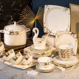 奢华骨瓷餐具套装景德镇高档陶瓷器碗碟套装家用欧式金边碗盘组合