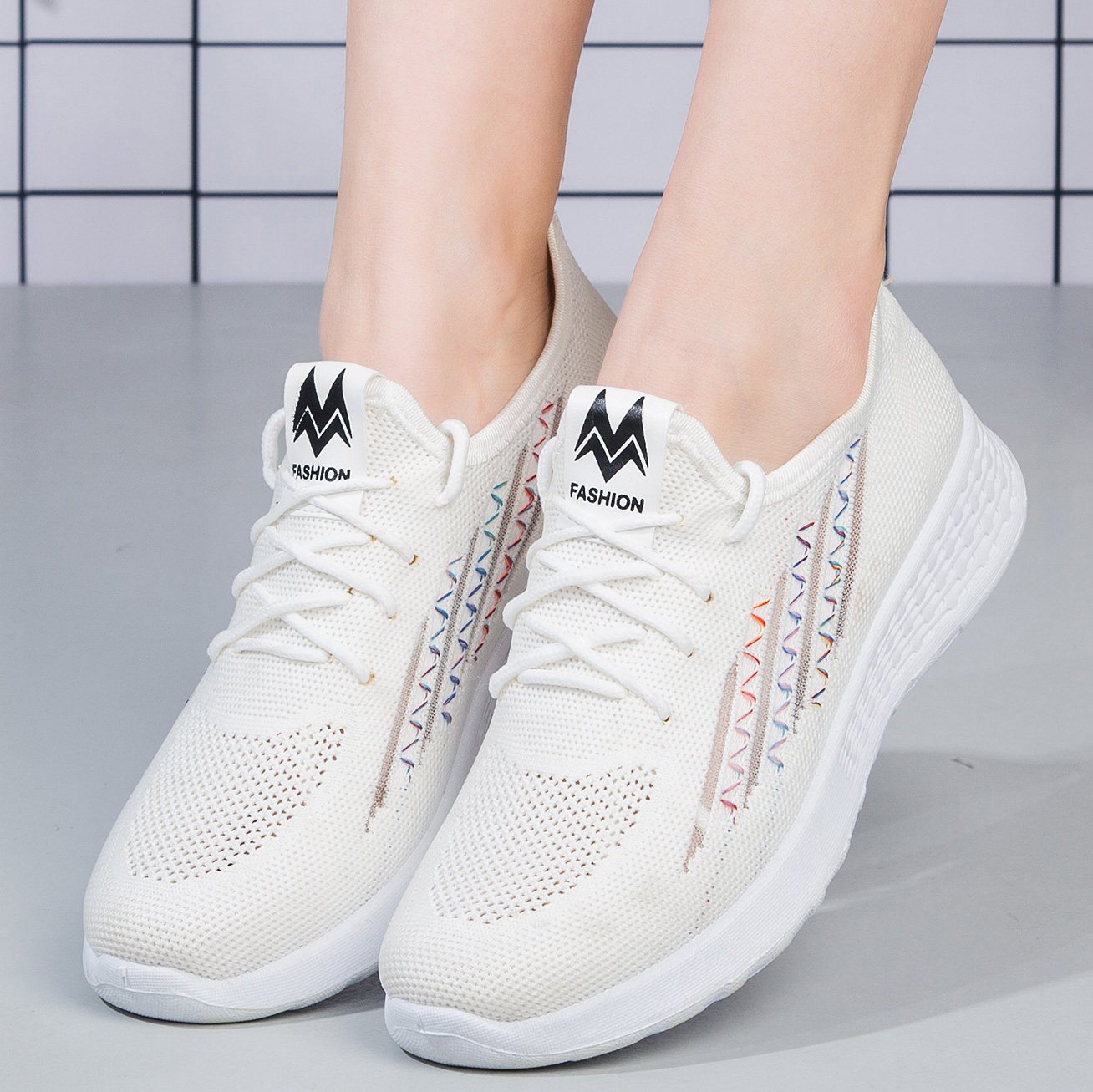 老北京布鞋女夏季新款百搭透气镂空网面运动鞋平底休闲防滑妈妈鞋