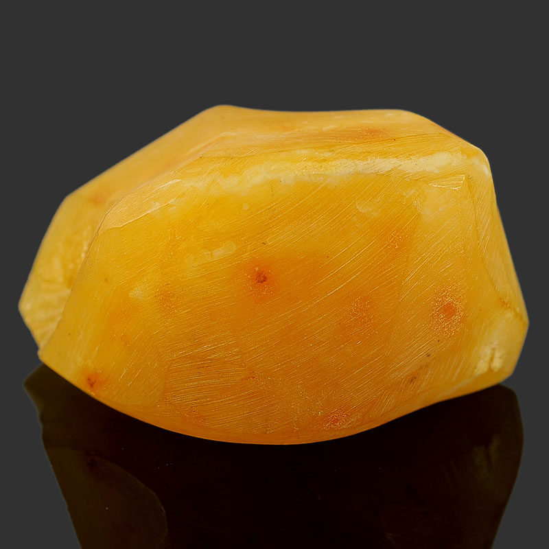 57.05克【满蜜鸡油黄】去皮蜜蜡原石 颜色漂亮