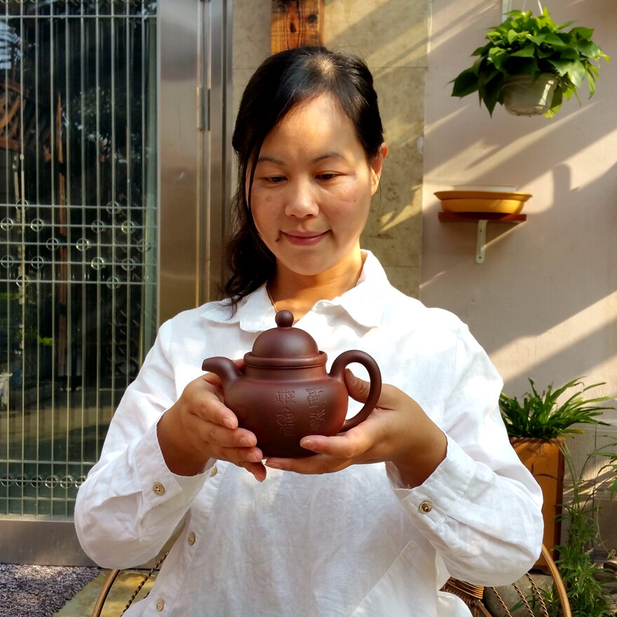 古拙清欢传世精品紫砂壶专场  拍品详情 进入该拍品专场   起拍价: &