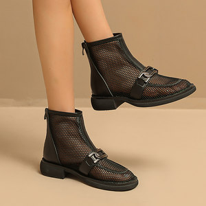 网眼女靴子镂空图片