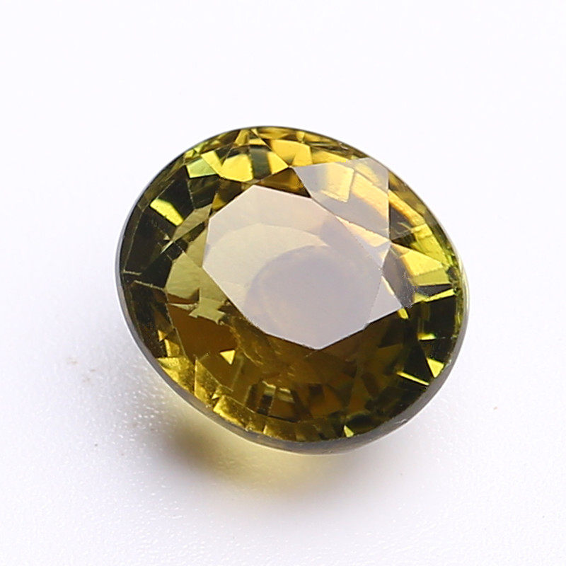 5.67克拉 天然全净黄绿色碧玺椭圆戒面 一流切工 火彩好