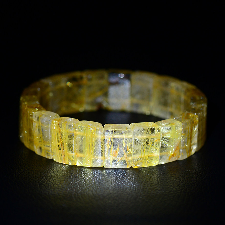 56.78g天然钛晶手牌 发丝清晰