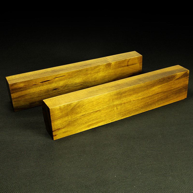 至美金丝楠木鉴赏专场 金丝楠老料镇尺(对) 纹理高贵 进入该拍品专场