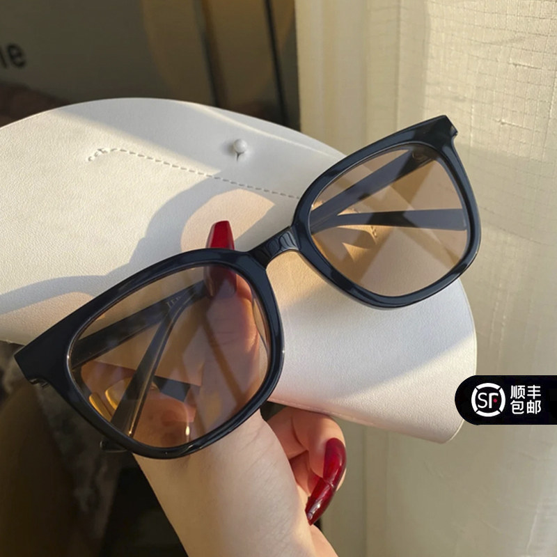 gm墨镜女夏2021新款黑框茶色tomy男女同款太阳镜小红书网红同款潮