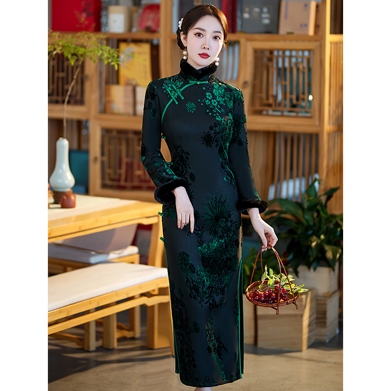 新中式旗袍冬季2023年新款民国复古长袖加厚加绒改良长款连衣裙女