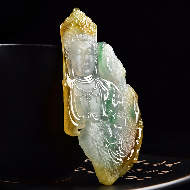 玉雕大师高嘉作品天然缅甸a货翡翠冰种佛吊坠60.13g