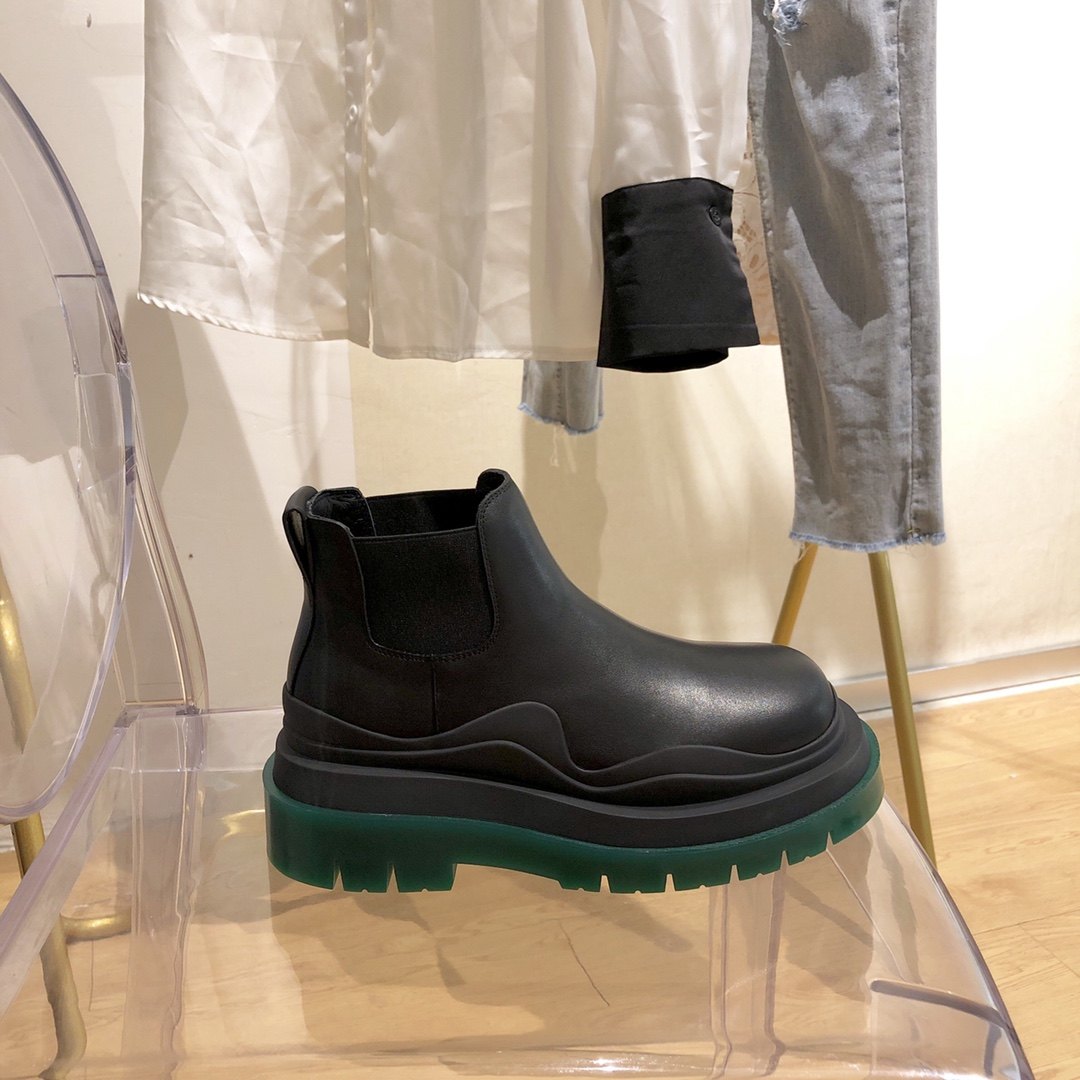 bv厚底短筒马丁靴女冬新款烟筒靴短靴切尔西靴