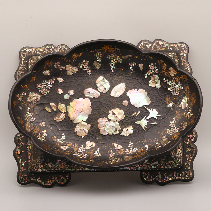 清代螺钿花卉纹高足盘配民国南瓜形漆盒