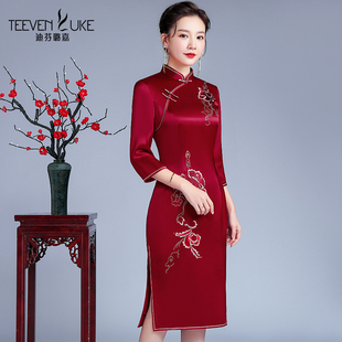 古典中国风改良旗袍醋酸红色连衣裙2021年春秋新款优雅喜婆婆婚宴