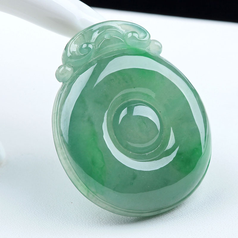 冰糯种油青色翡翠福贝吊坠 15.65克