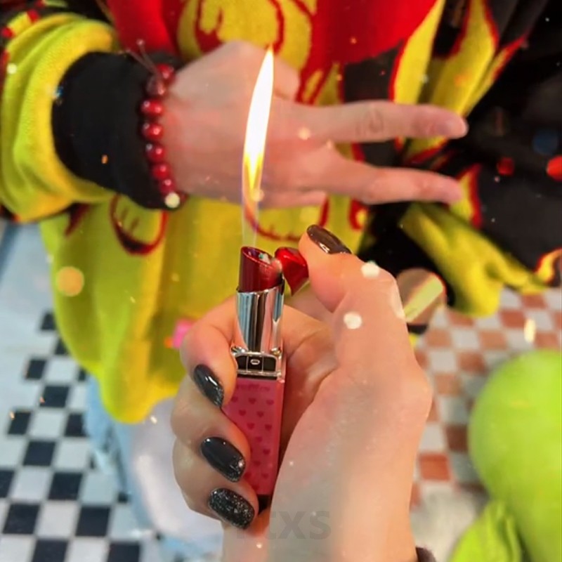 口红打火机火机网红防风创意个性网红款抖音同款女充气式闺蜜礼物
