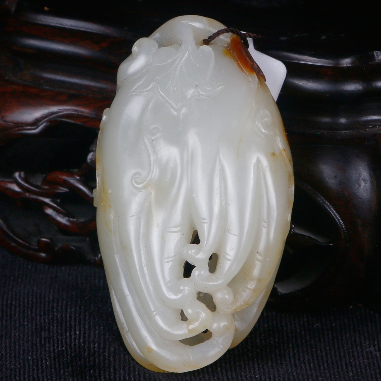 国家级玉雕大师【陶虎】作品和田玉籽料挂件佛手 49克