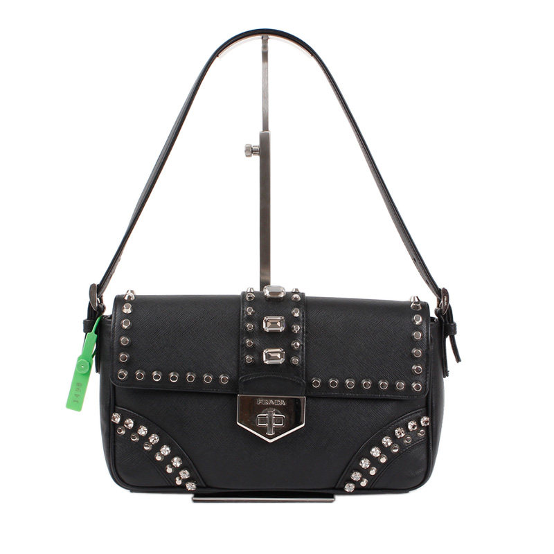 【9.5新】prada 普拉达 限量款 黑色铆钉 单肩手提包