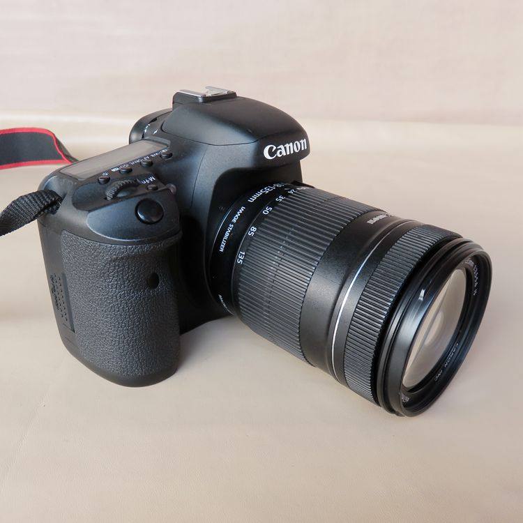 佳能eos 7d套机(18-135mm)单反相机高像素摄影中端数码单反照相机已售