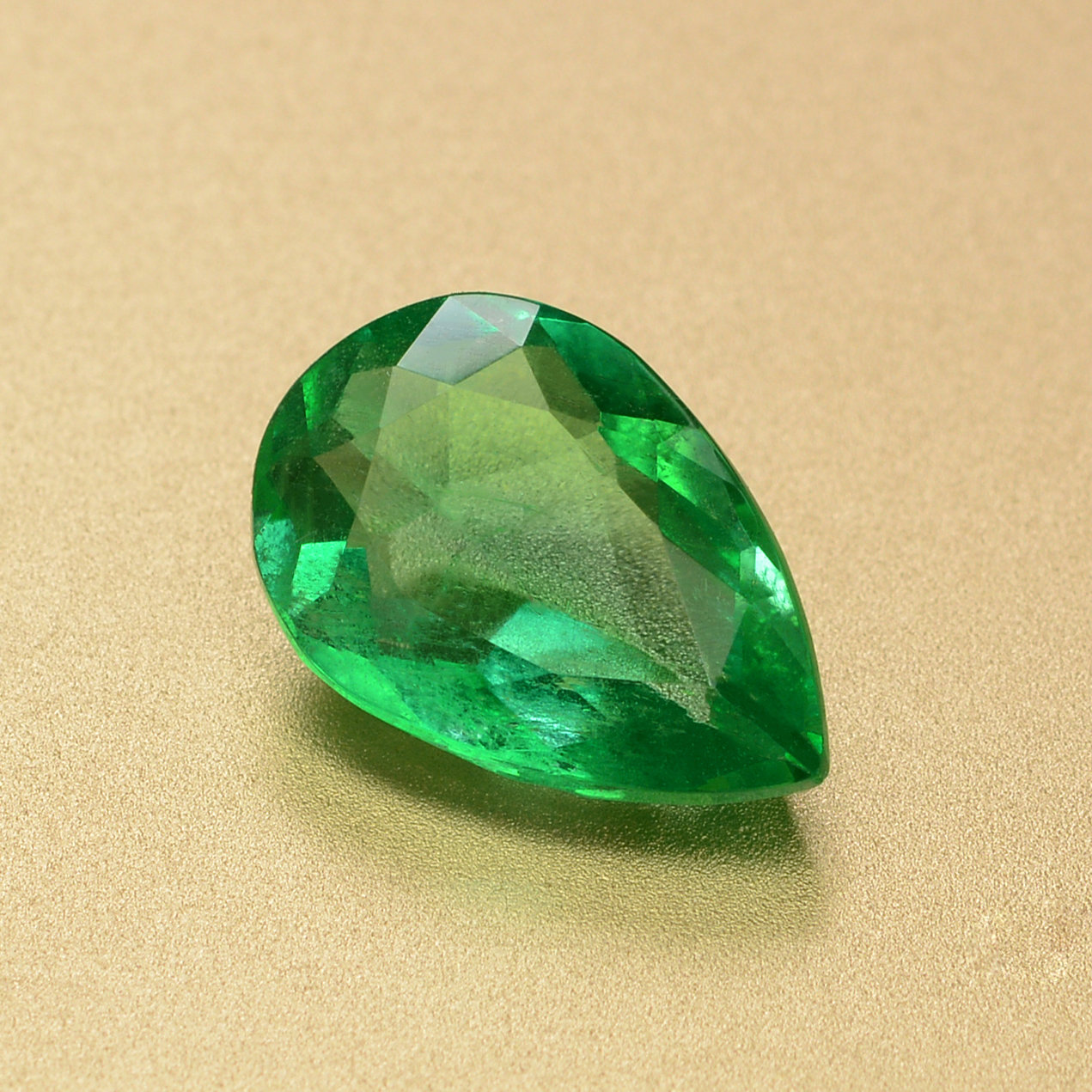 1.35克拉 天然祖母绿裸石 火彩好 晶体干净 可提供镶嵌 2635