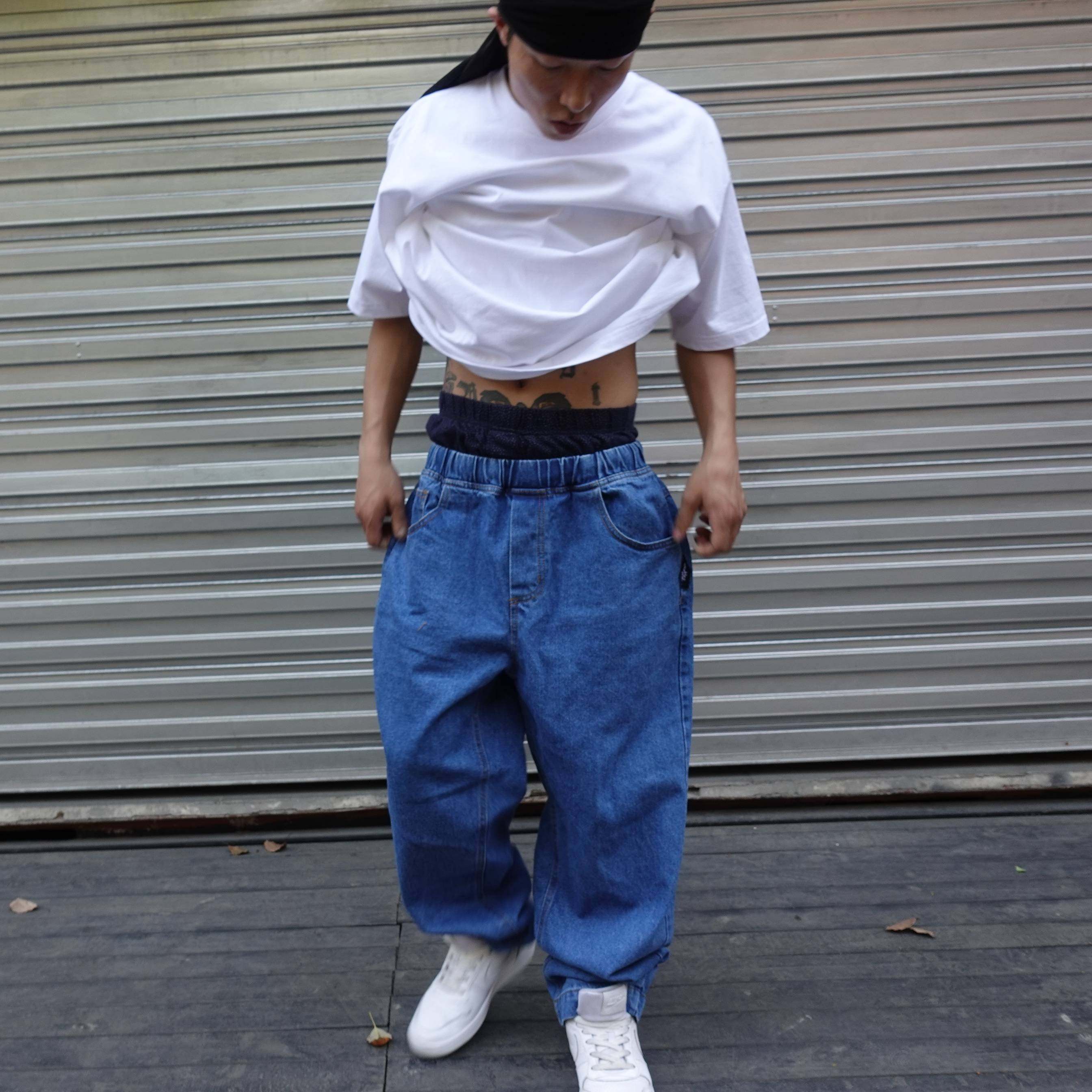 hiphop嘻哈街舞美国版型宽松水洗纯浅蓝色牛仔裤直筒肥大男女款