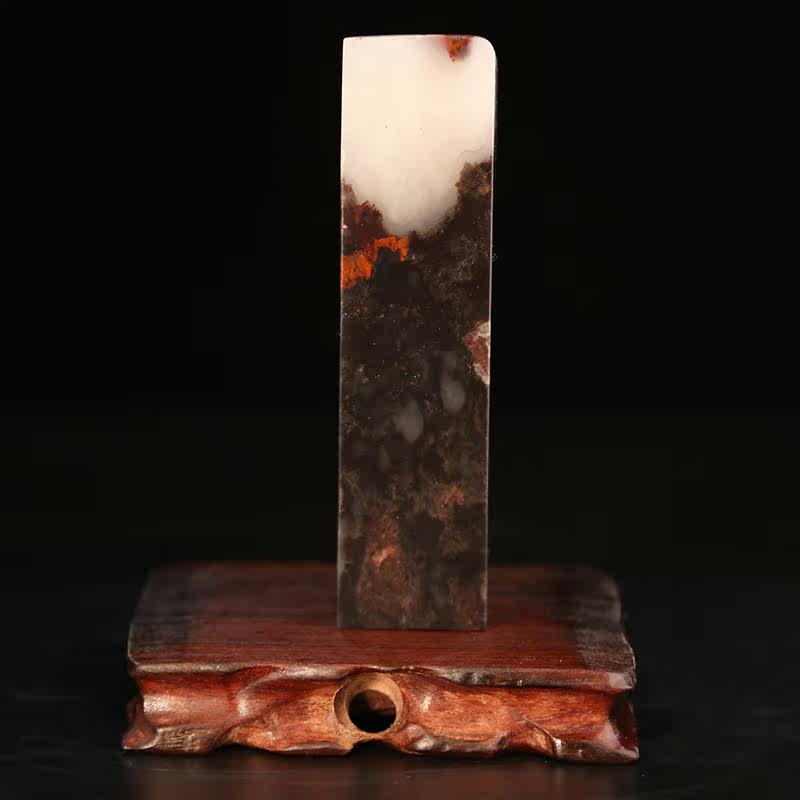 桂林鸡血玉鸿运当头印章 332克