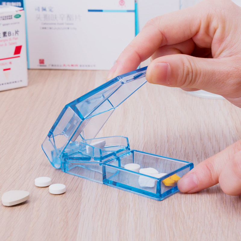 日本切药片切药盒切割器药物神器割剪1分4家用机精准分薬刀药丸8